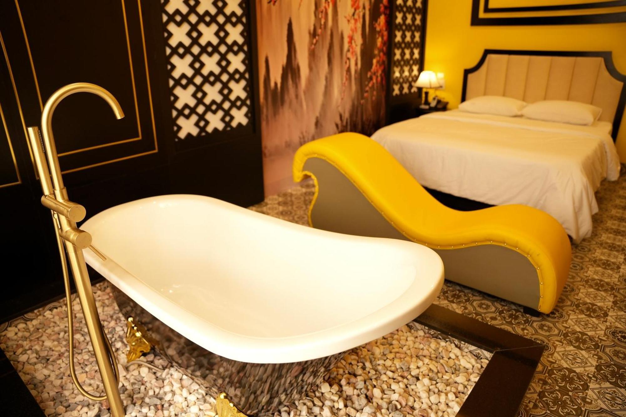 Tuyet Suong Hotel Quang Ngai Zewnętrze zdjęcie