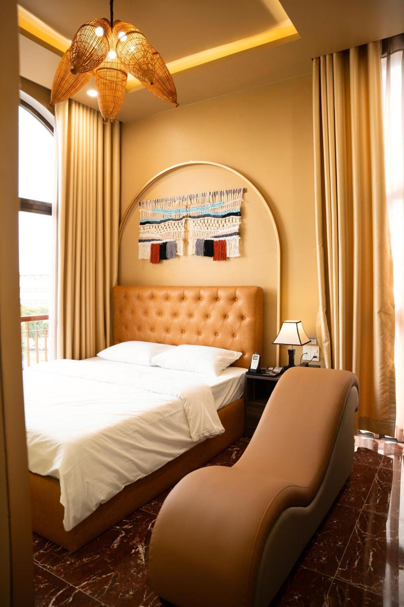 Tuyet Suong Hotel Quang Ngai Zewnętrze zdjęcie