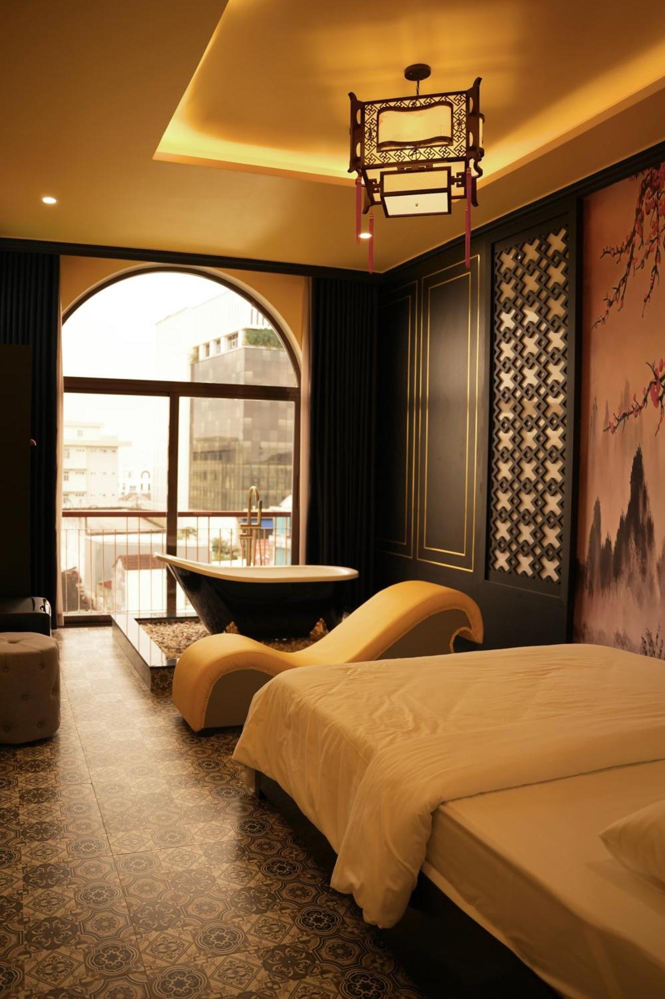 Tuyet Suong Hotel Quang Ngai Zewnętrze zdjęcie