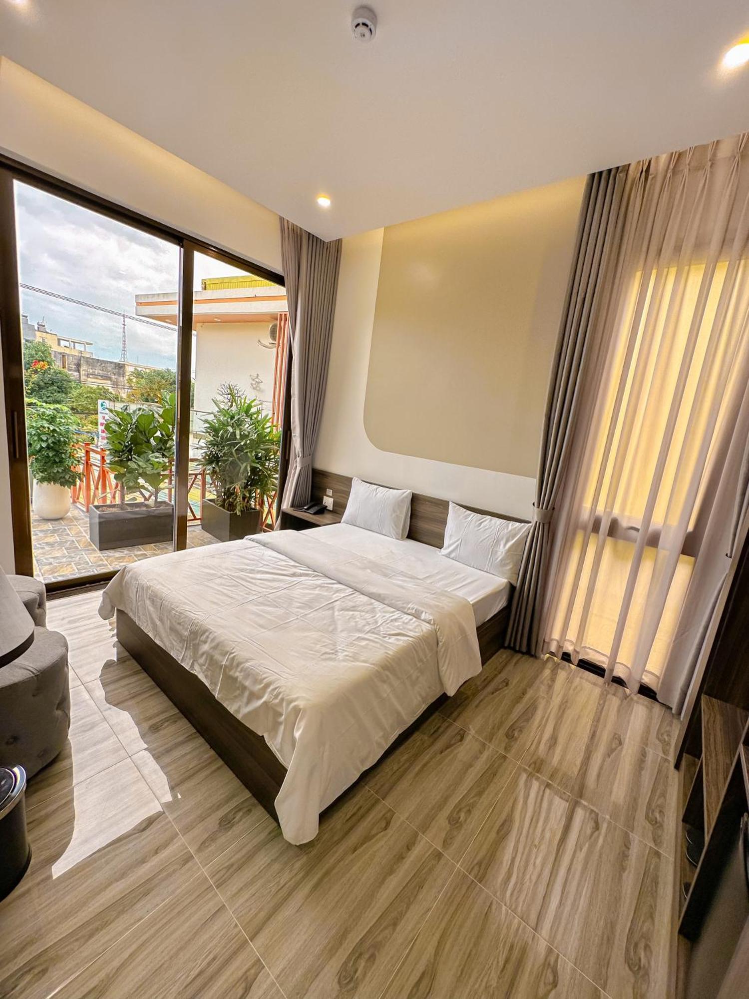 Tuyet Suong Hotel Quang Ngai Zewnętrze zdjęcie