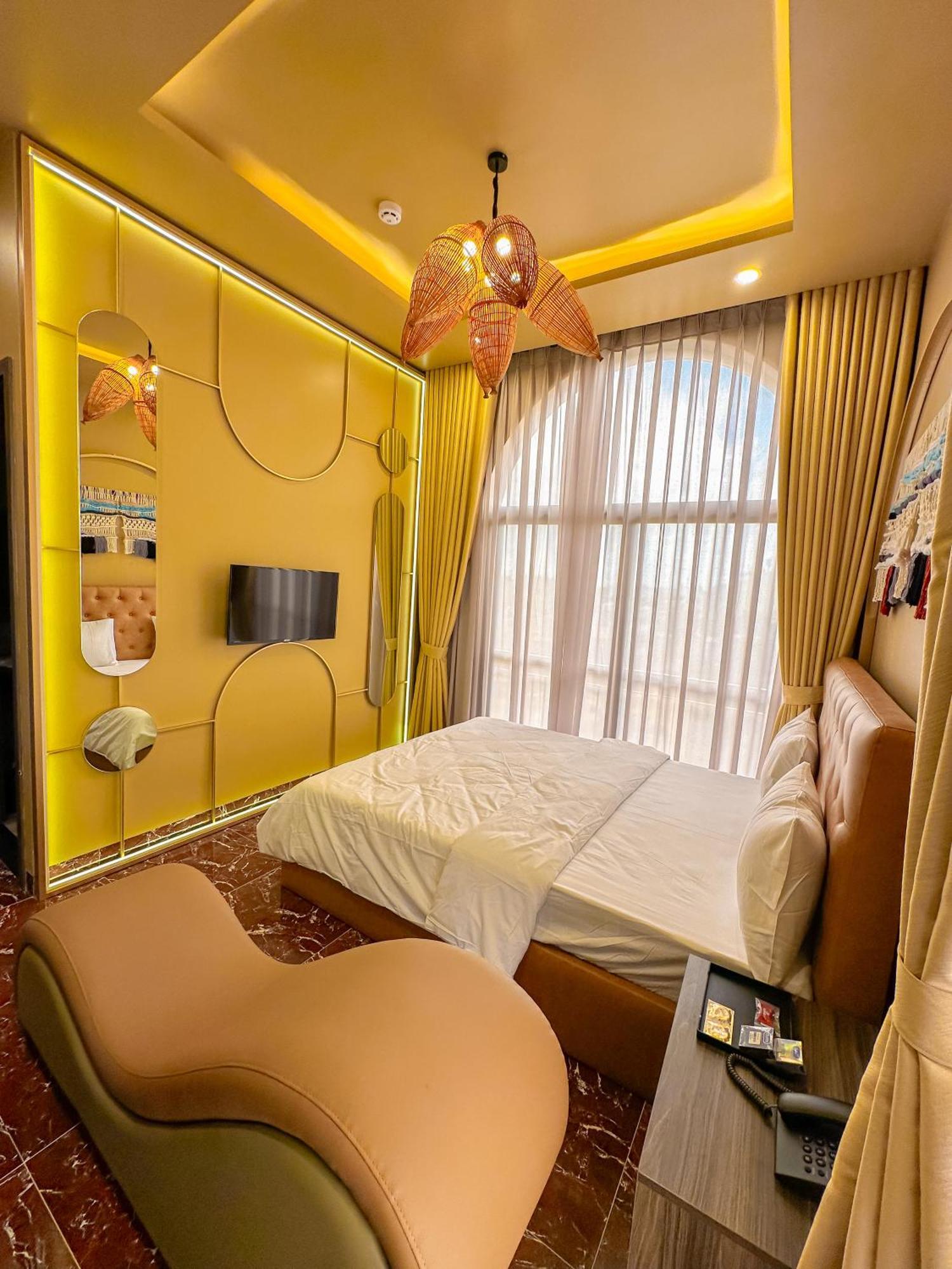 Tuyet Suong Hotel Quang Ngai Zewnętrze zdjęcie